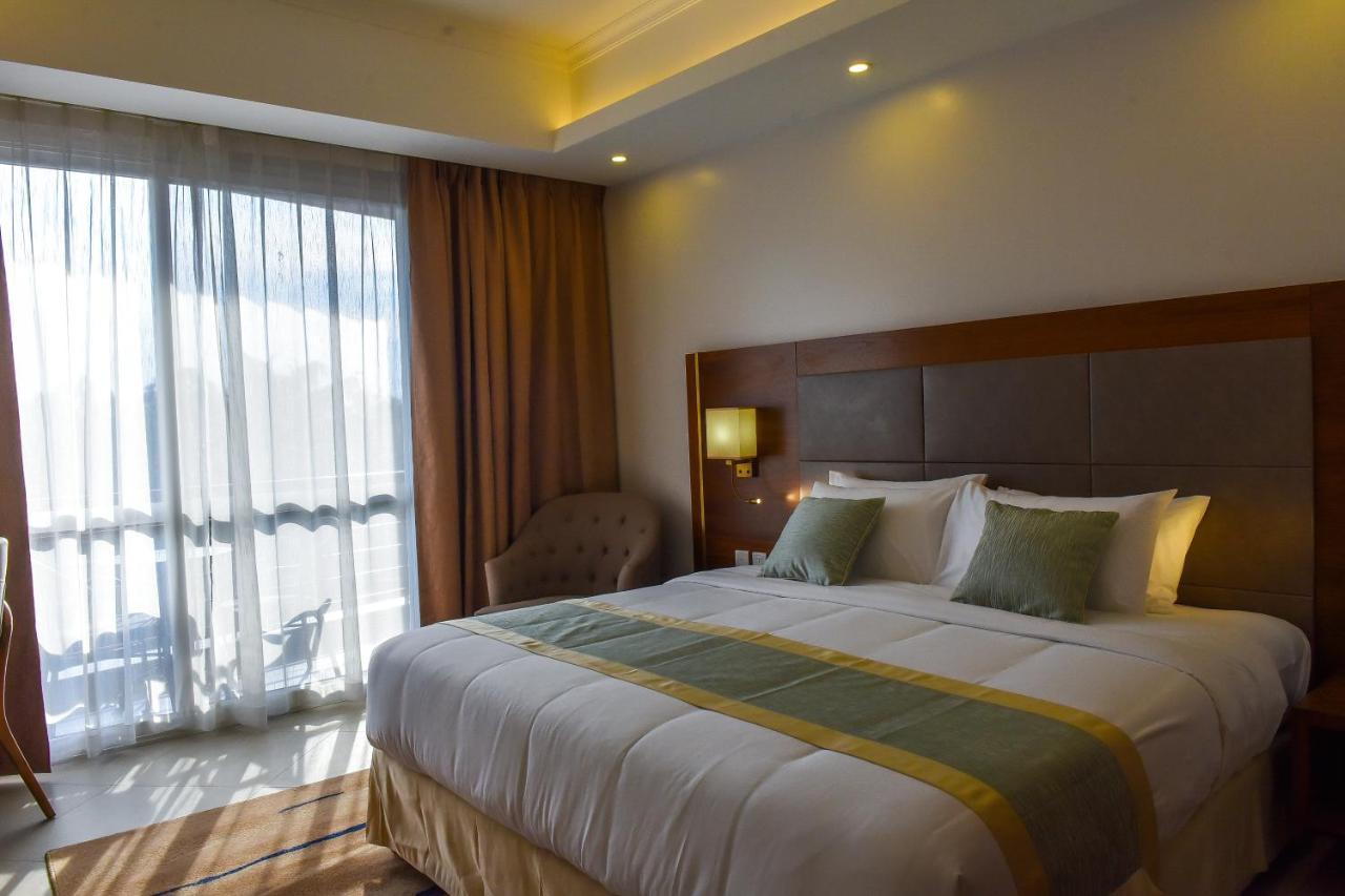 Admas Grand Hotel Entebbe Luaran gambar
