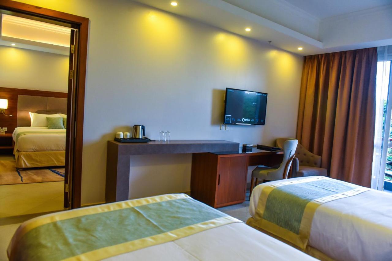 Admas Grand Hotel Entebbe Luaran gambar